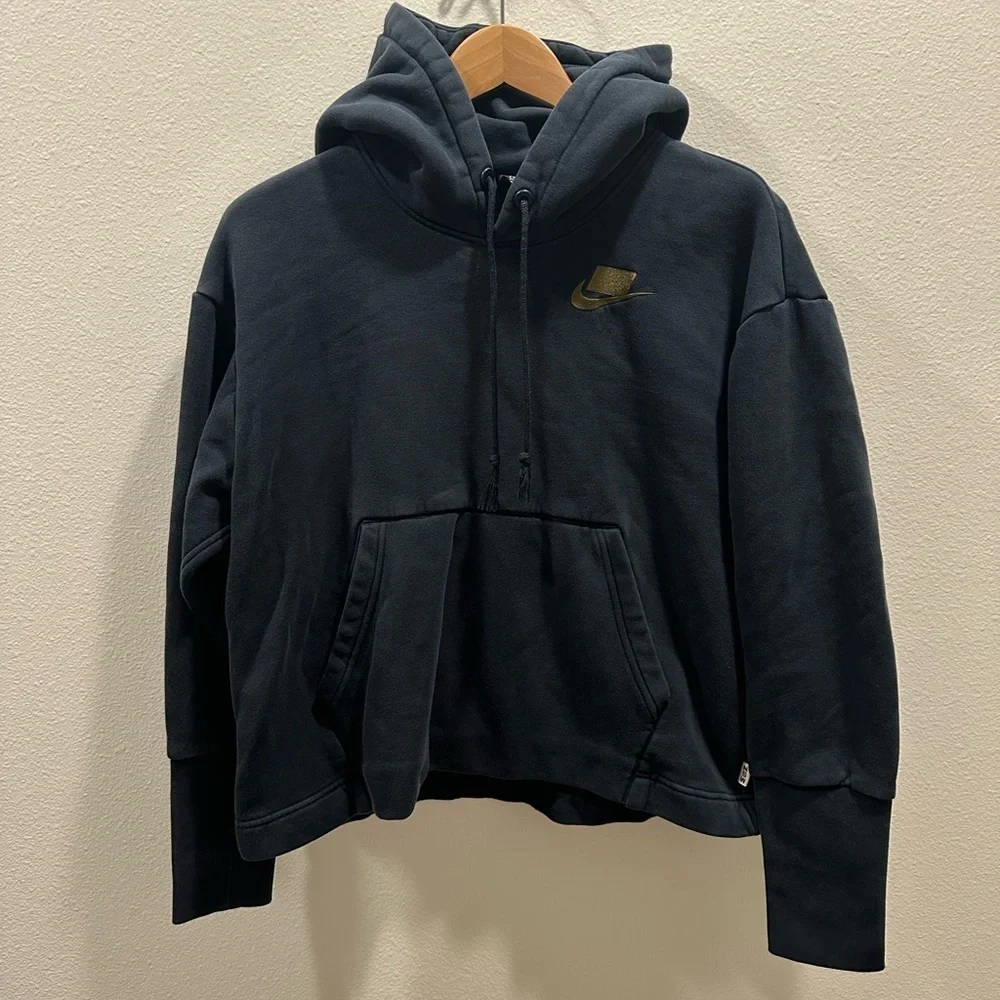 Nike Sportswear Club NSW Black olive green Sweatshirt cursive hoodie small